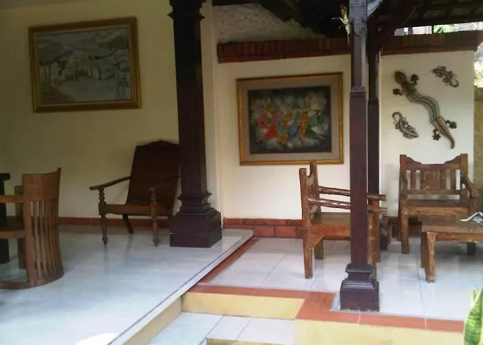 Puri Ulun Carik Bungalows 2* ウブド