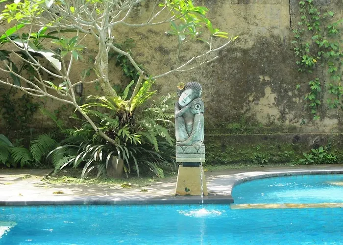 Puri Ulun Carik Bungalows ゲストハウス