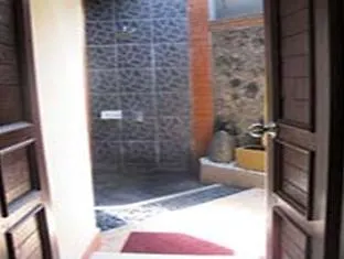 Puri Ulun Carik Bungalows ゲストハウス