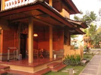 ゲストハウス Puri Ulun Carik Bungalows 2*