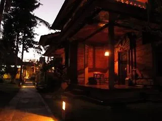 Puri Ulun Carik Bungalows 2*